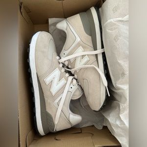 New Balance® 574 sneakers Women’s Nimbus Cloud/White